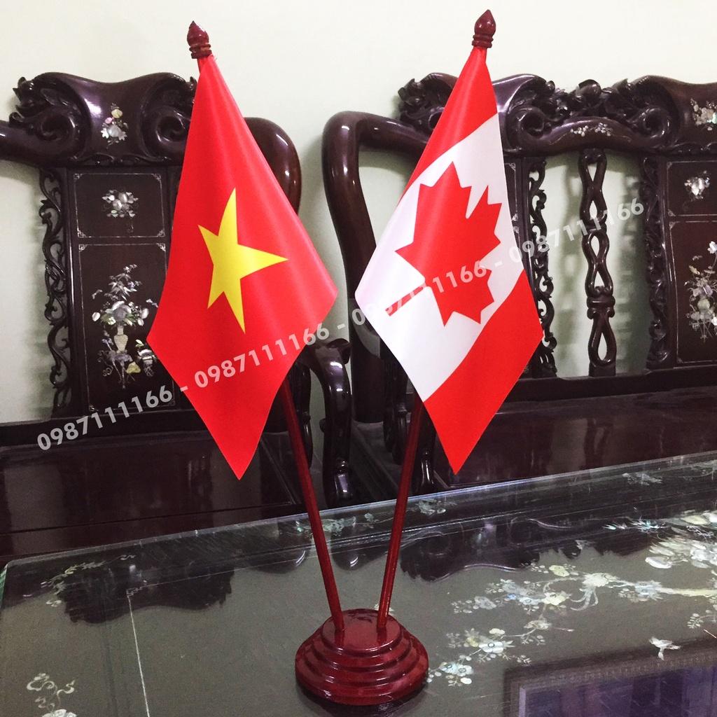 Cờ Để Bàn Đế gỗ Cắm 2 cờ Việt Nam - Canada In Kỹ Thuật Số