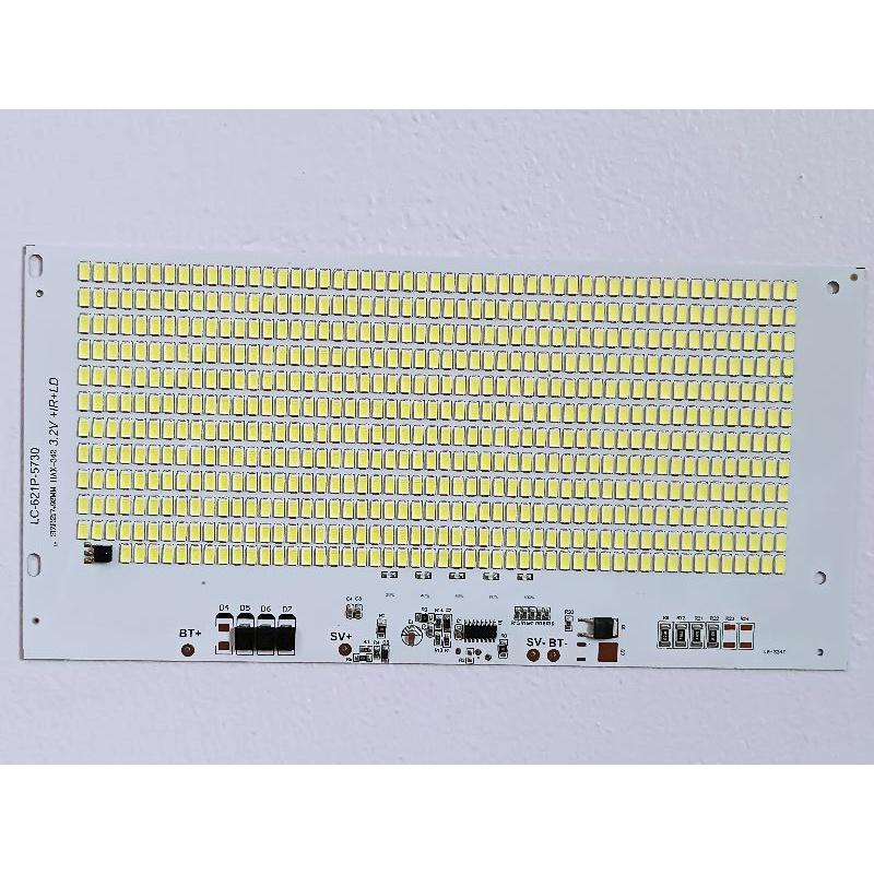 Bảng led đèn năng lượng mặt trời đủ công suất có báo dung lượng pin