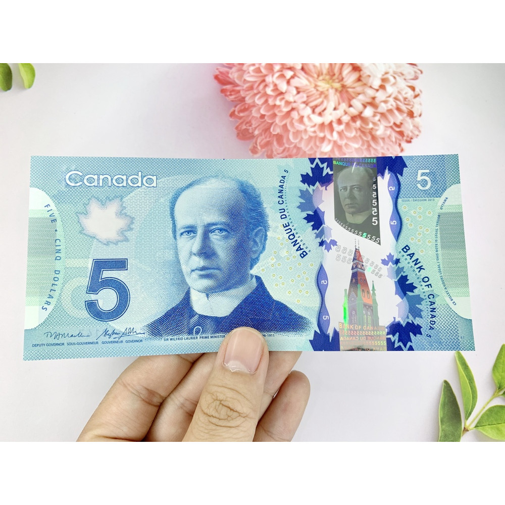 Tiền 5 Dollar Canada , tiền Polyme , tặng phơi nylon bảo quản tiền