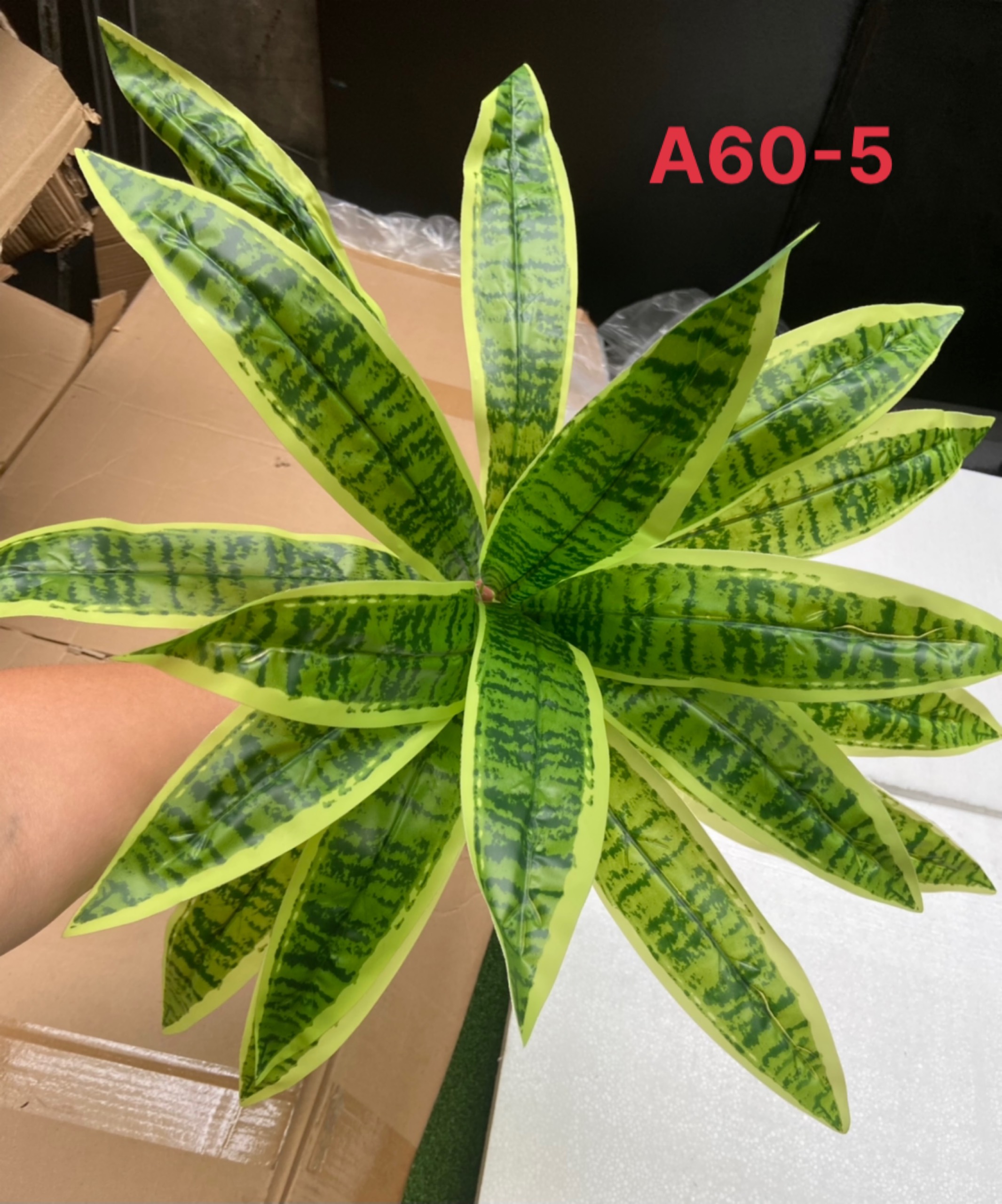 Cây giả trang trí 18 lá, cao 50cm, trang trí cực đẹp, nổi bật
