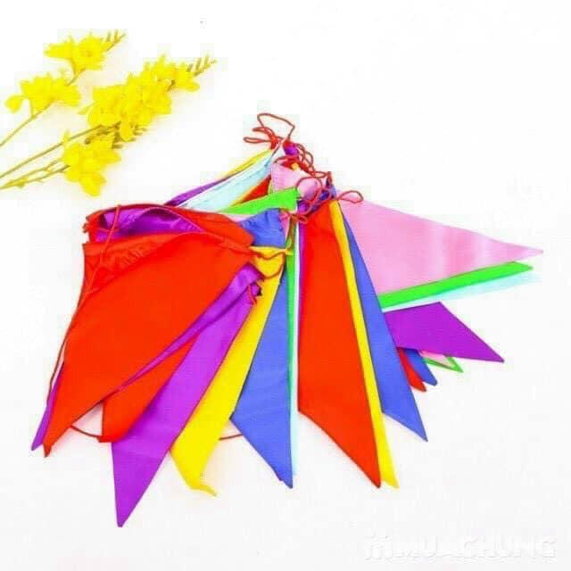 10m Cờ tam giác( cờ đuôi nheo) làm bằng vải đẹp trang trí tết, lễ hội, ngoài trời
