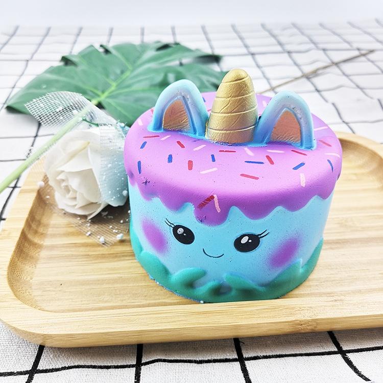 Squishy Lớn JUMBO Hình bánh kem 3 sừng màu xanh biểu cảm Đồ Chơi Xốp Giảm Stress Hình mềm mịn dễ Thương đàn hồi Cho Bé