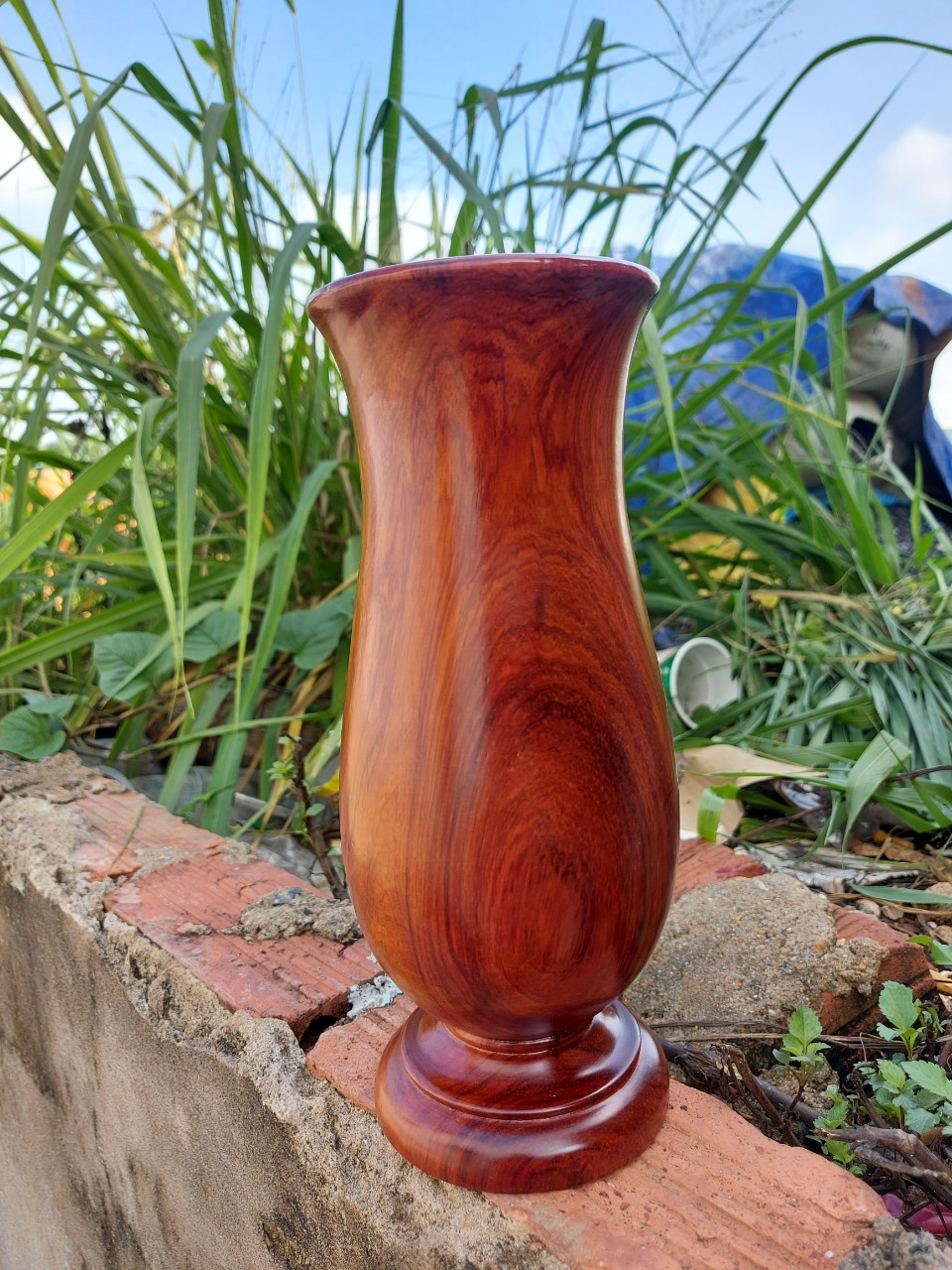 Lọ cắm hoa gỗ hương bày bàn thờ cao 22 cm