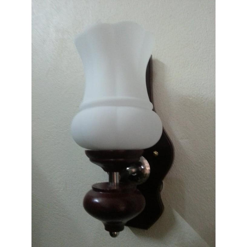 Đèn tường gỗ đẹp giá tốt