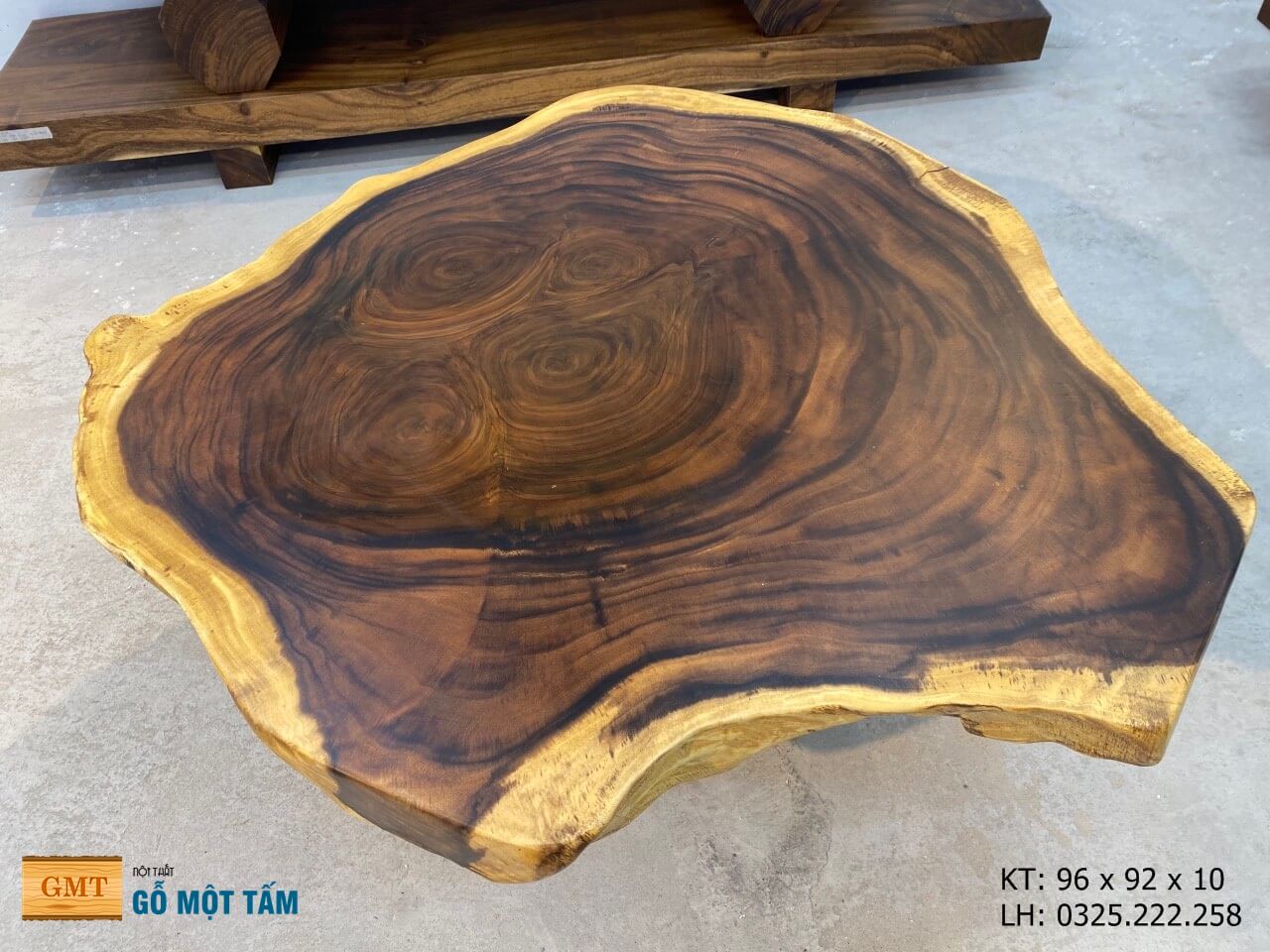 Bàn Gỗ Me Tây Nguyên Tấm, Bàn Sân Vườn Gỗ Me Tây, Bàn Cafe Gỗ Me Tây Dài 96cm Rộng 92cm Dày 10cm