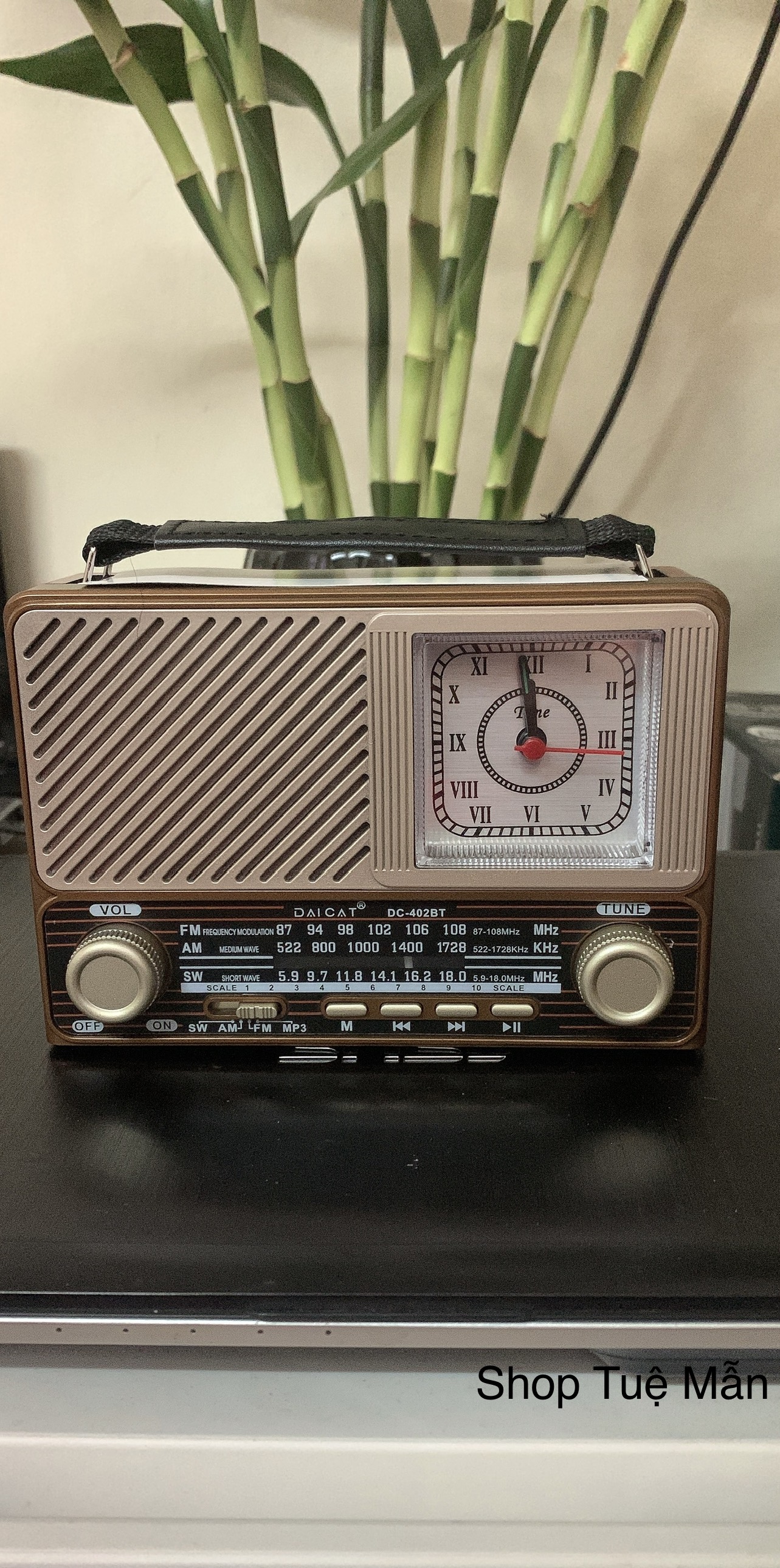 ĐÀI RADIO USB NGHE NHẠC WAXIBA XB-402 BT CÓ ĐỒNG HỒ ,NGHE FM/AM/SW LOA SIÊU LỚN hàng chính hãng