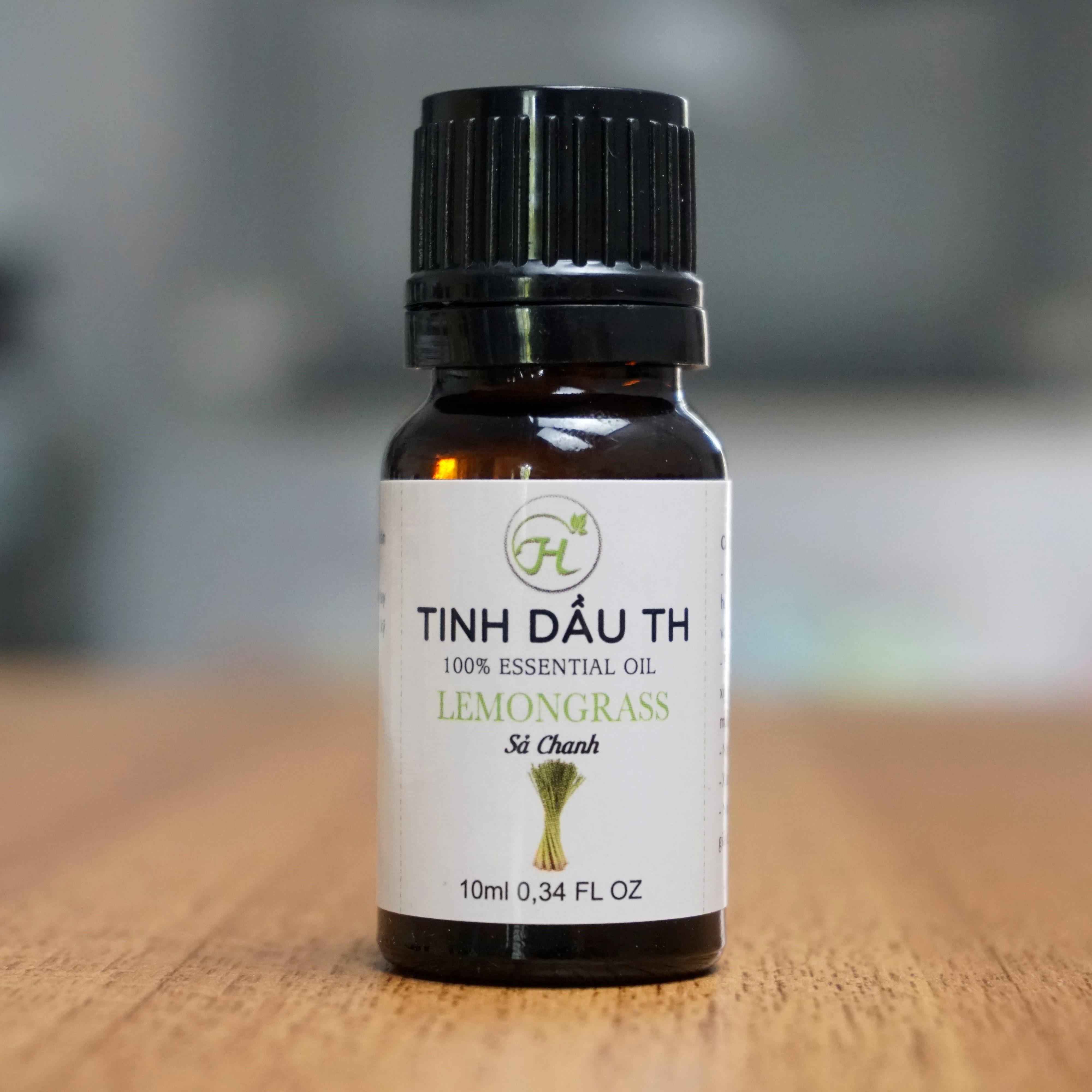 Tinh dầu sả chanh TH 10ml nguyên chất  Giúp Bảo Vệ Sức Khỏe, Kháng Khuẩn, Đuổi Muỗi Và Thư Giãn Tinh Thần