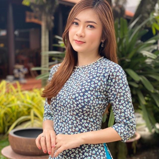 Áo dài hoa nhí xanh dương
