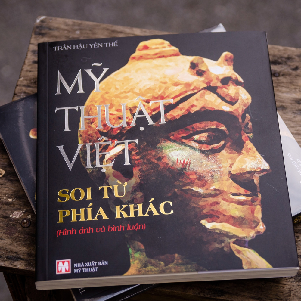 Mỹ Thuật Việt Soi Từ Phía Khác