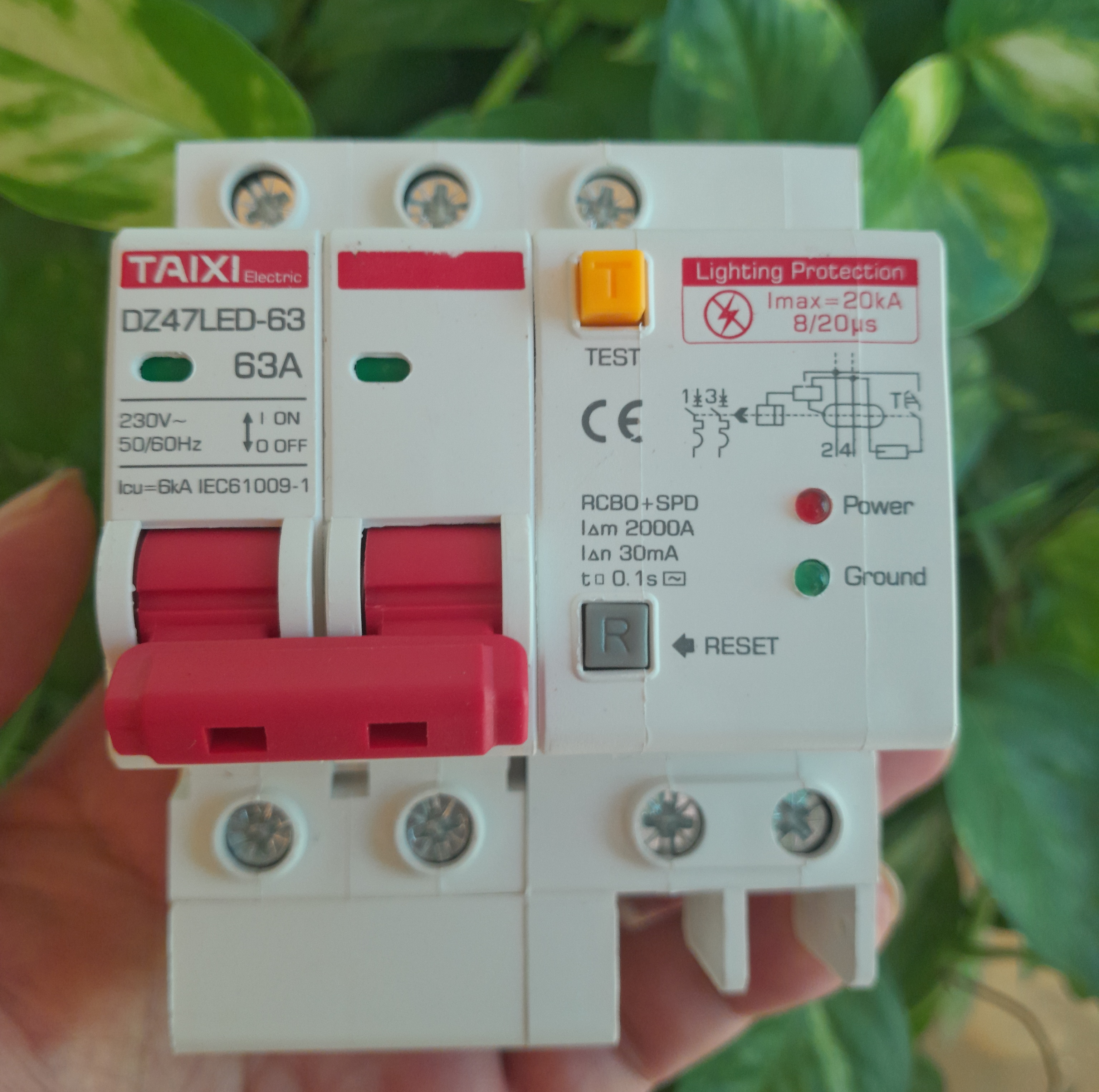 THIẾT BỊ CHỐNG ĐIỆN GIẬT CHỐNG SÉT BẢO VỆ AN TOÀN GIA ĐÌNH BẠN HÀNG CHUẨN CHẤT LƯỢNG