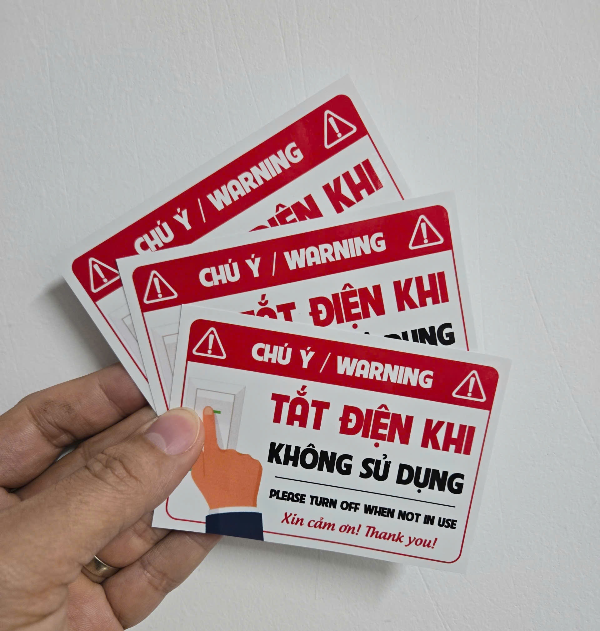 Tem Nhắc Nhở Tắt Điện, Tem Nhựa Decal Dán Cảnh Báo Tắt Điện Khi Không Sử Dụng, An Toàn, Dán Lên Mọi Bề Mặt. Takyhome 5006