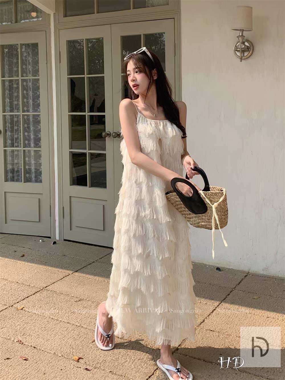 ĐẦM MAXI ĐI BIỂN HAI DÂY SUÔNG TRƠN LÔNG VŨ MIDI DẠO PHỐ DỰ TIỆC