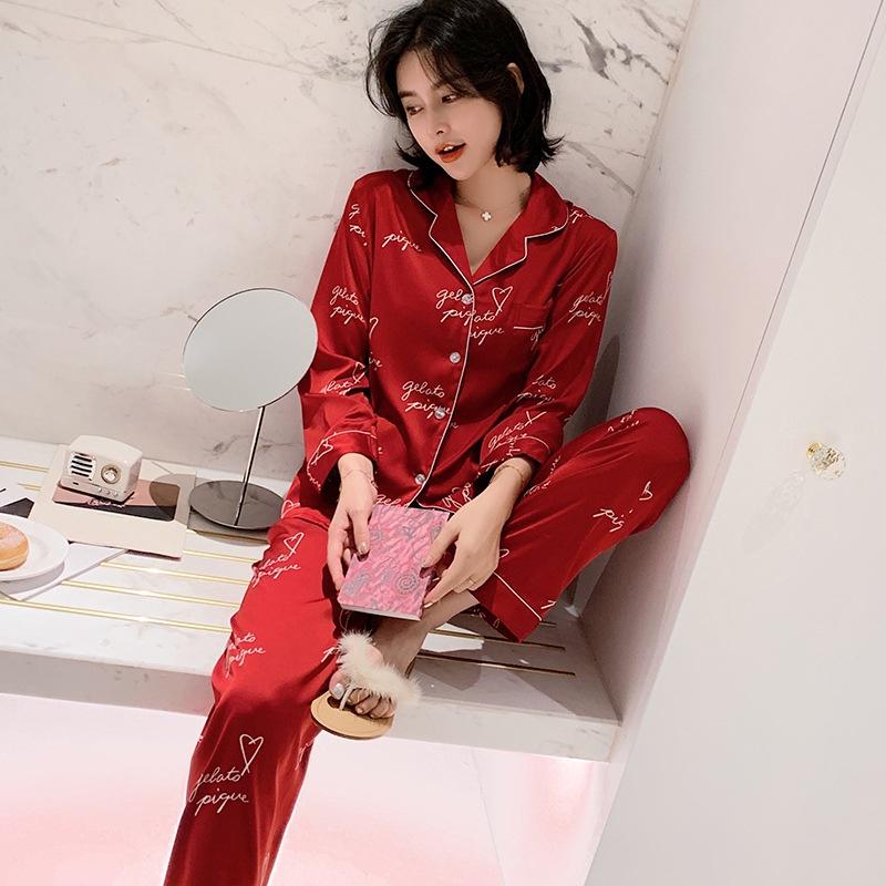 Pijama Nữ - Bộ Ngủ Dài Vải Lụa Cao Cấp Ba Màu Trơn In Họa Tiết Chữ DDLP07