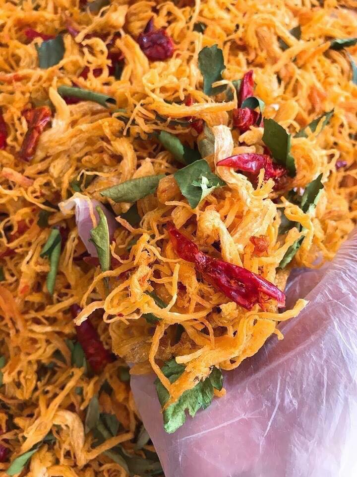 KHÔ GÀ LÁ CHANH ĐẶC BIỆT - HŨ 500G