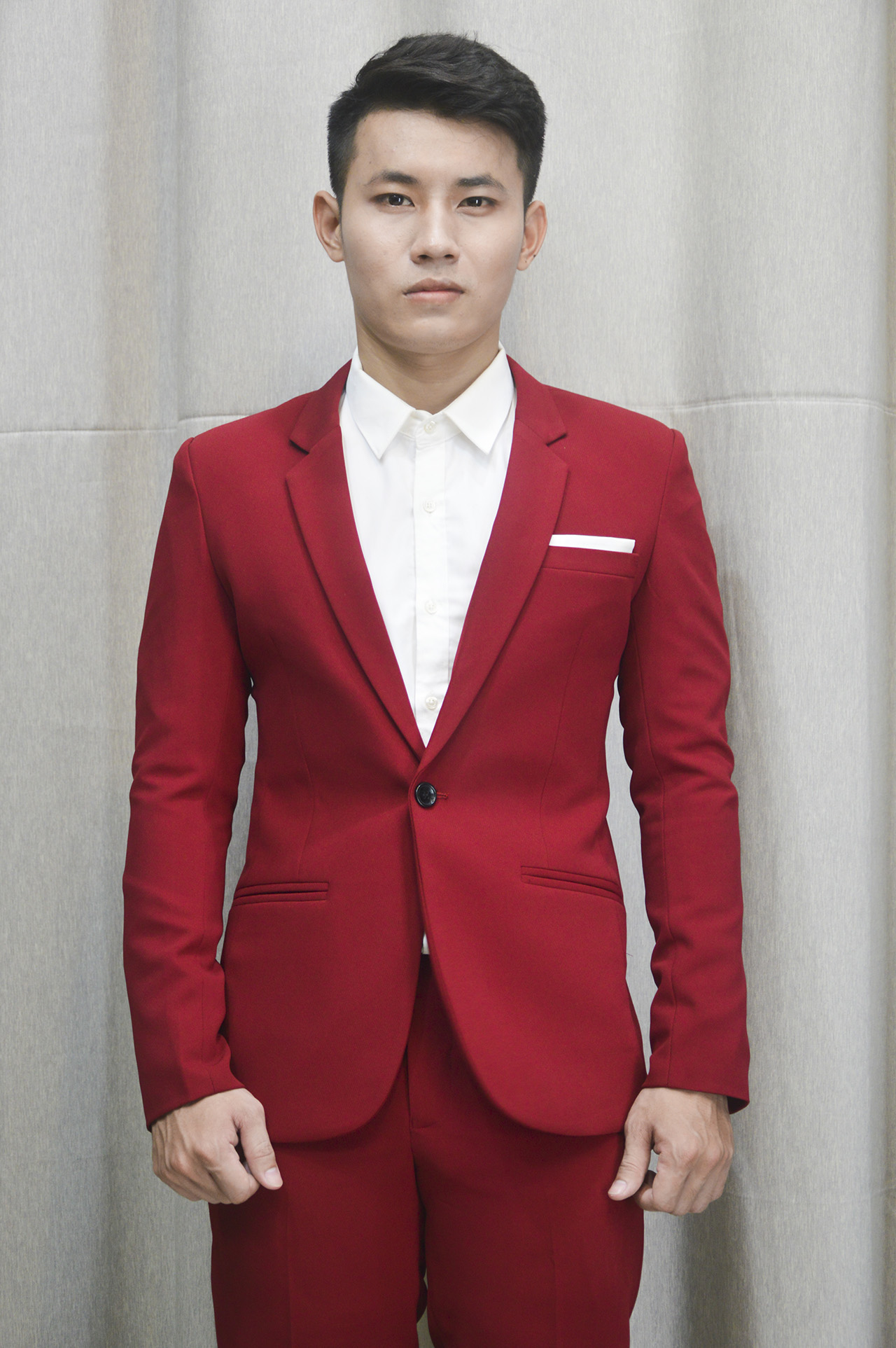 Bộ vest nam màu đỏ đô form ôm body chất liệu vải mềm mịn tặng combo phụ kiện