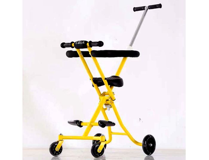 Xe Đẩy C06A Cho Bé ( Giao màu ngẫu nhiên )