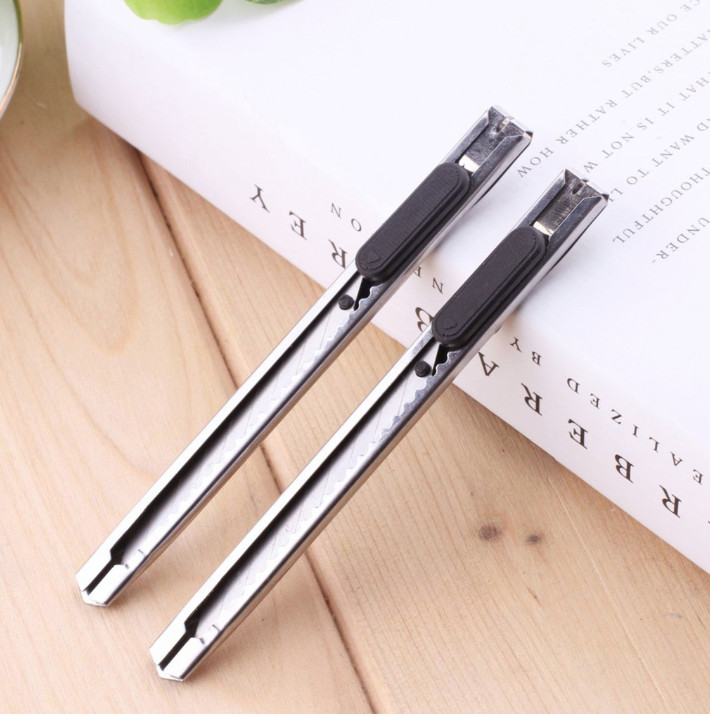 Dao Rọc Giấy Văn Phòng Phẩm GD012 - Dao Rọc Giấy Bằng Kim Loại Không Gỉ