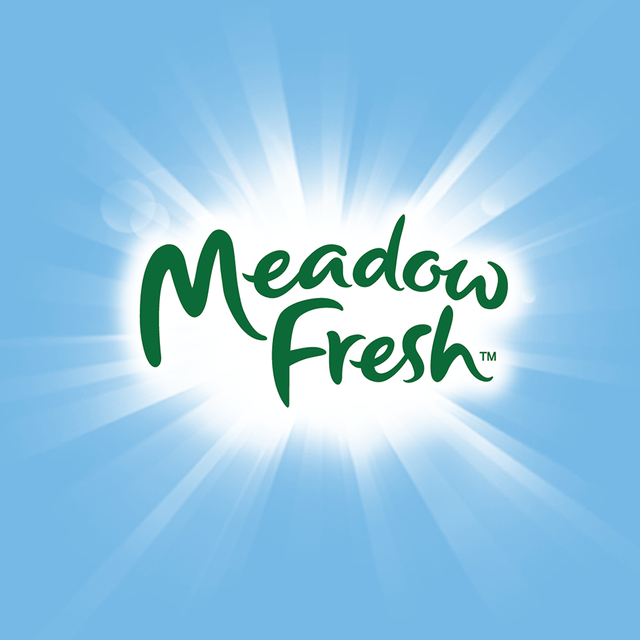 Thùng 12 Hộp sữa tươi tiệt trùng Nguyên kem Meadow Fresh 1L/ hộp