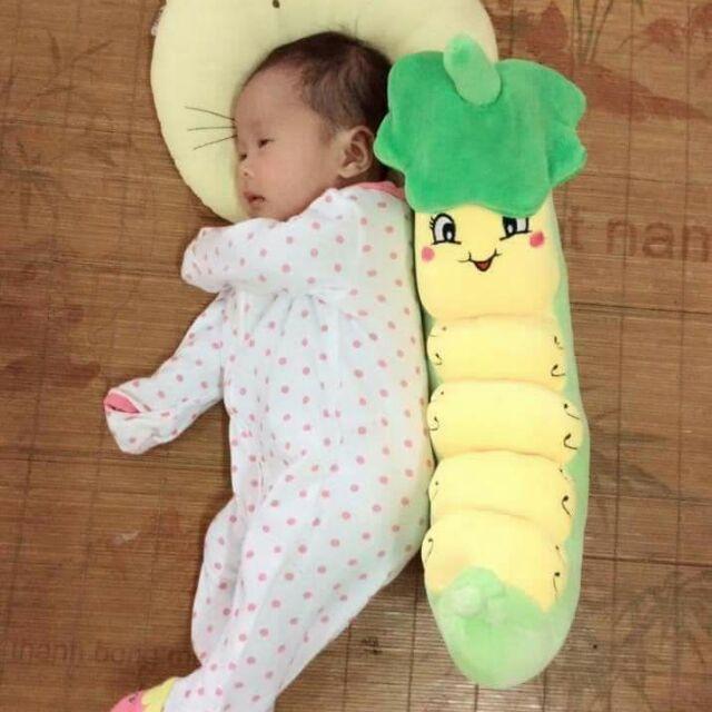 Gối ôm 3d con sâu lá