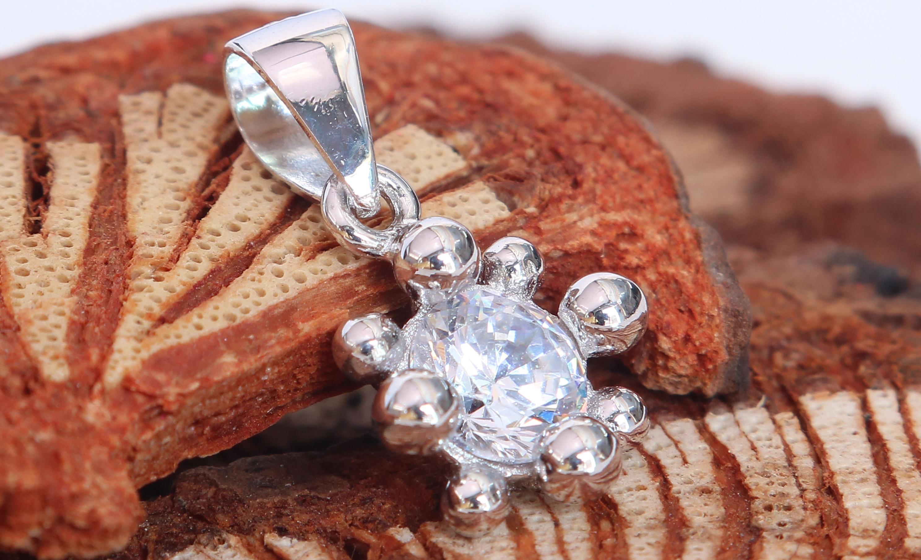 Mặt dây chuyền bạc nữ Diamond Star