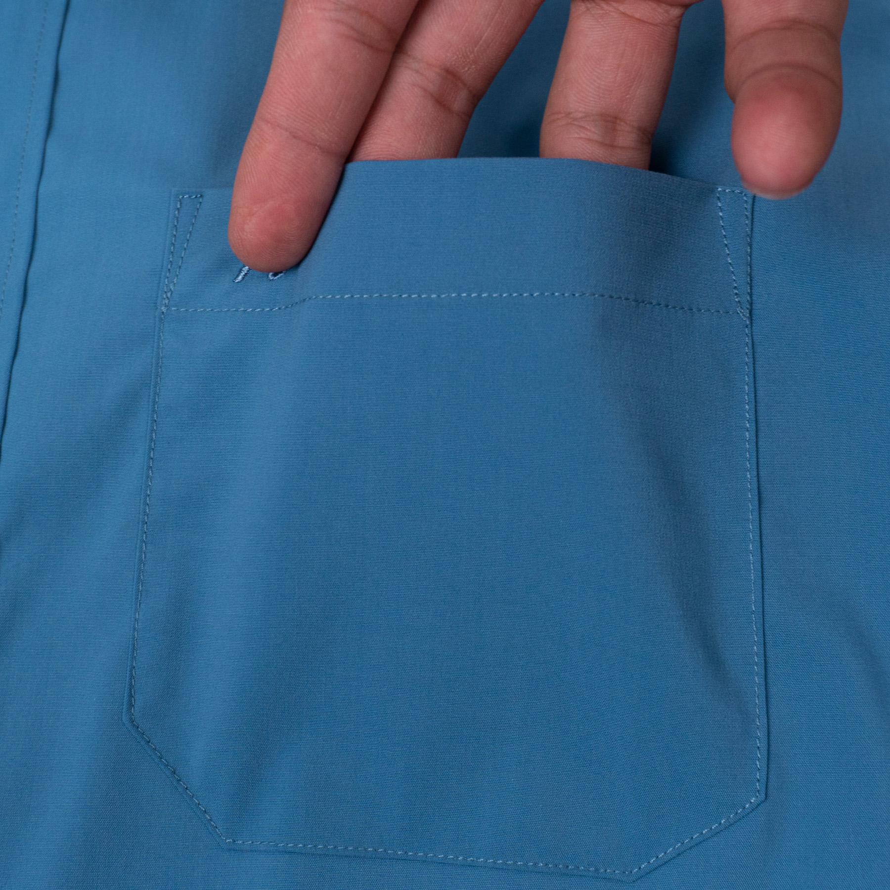 Áo Sơ Mi Nam Công Sở Trung Niên Thương Hiệu Anton Xanh Than Có Túi Ngắn Tay Trơn Vải Cotton - XSN13