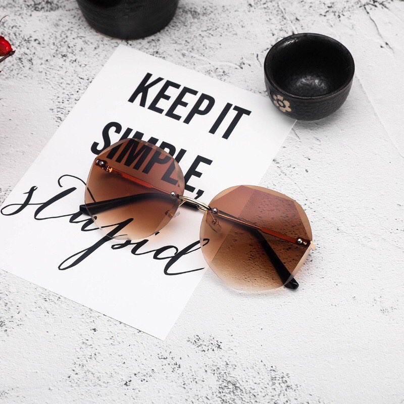 Kính mát thời trang nam nữ