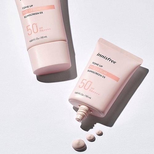 Kem chống nắng nâng tông kiềm dầu innisfree Tone Up No Sebum Sunscreen EX SPF 50+ PA++++ 60 mL (New 2023)