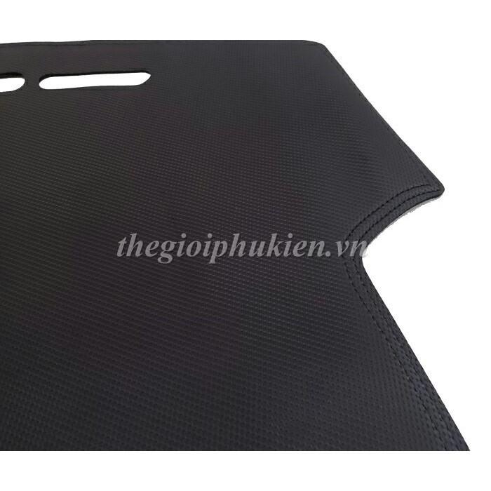 Thảm da Taplo Chevrolet Captiva 2015-2019 vân Carbon cao cấp