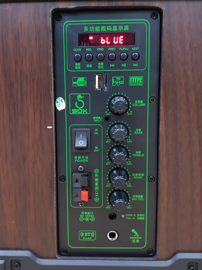 Loa kéo Karaoke Bluetooth SOK NE-318: Phiên bản 2022, Bass 16, Có 2 Micro không dây đi kèm