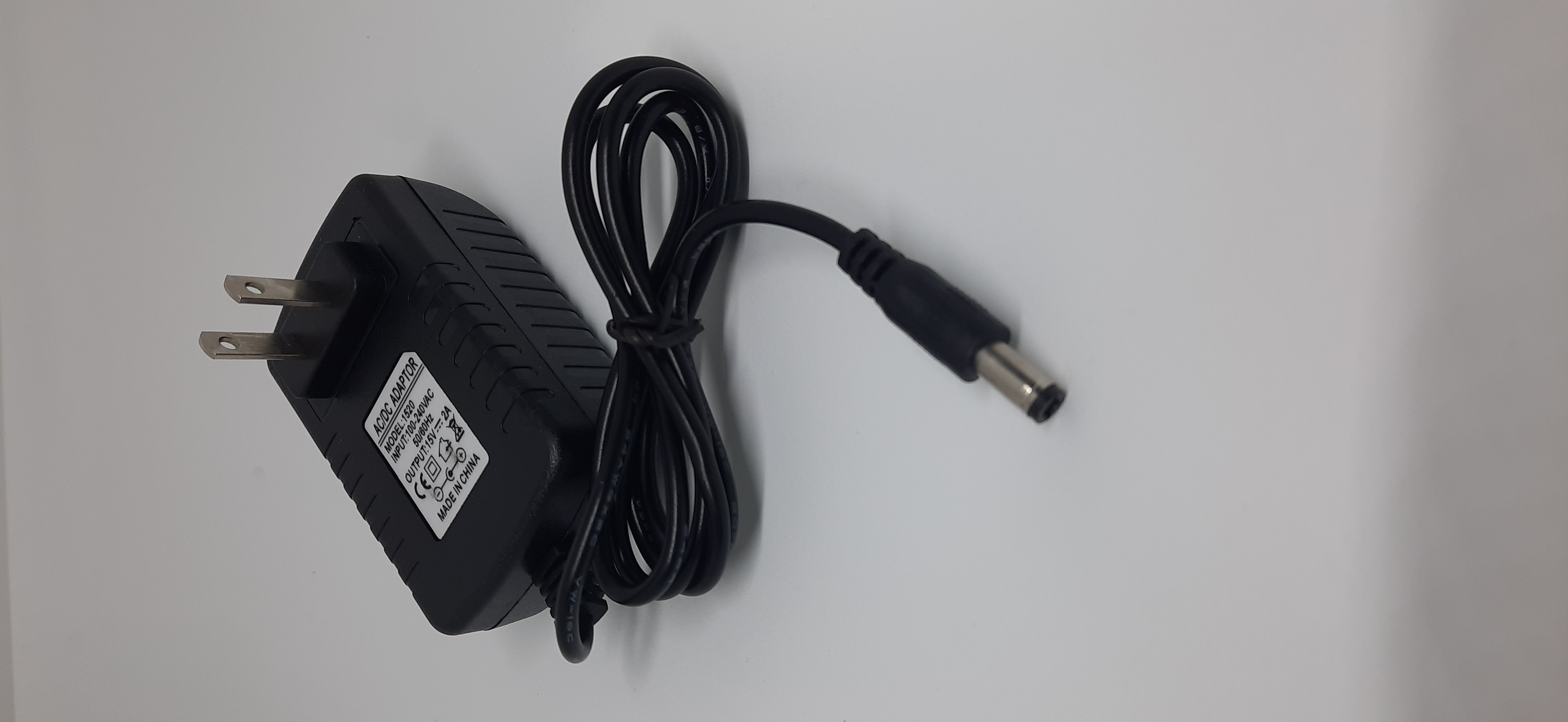 Adaptor Sạc 15V-2A Chân phi 5.5x2.5