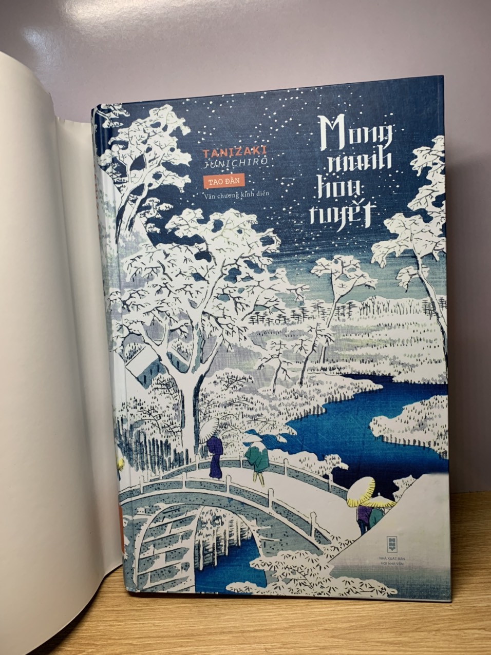 (Bản đặc biệt BÌA CỨNG, trọn bộ) Mong manh hoa tuyết - Tanizaki Junichiro