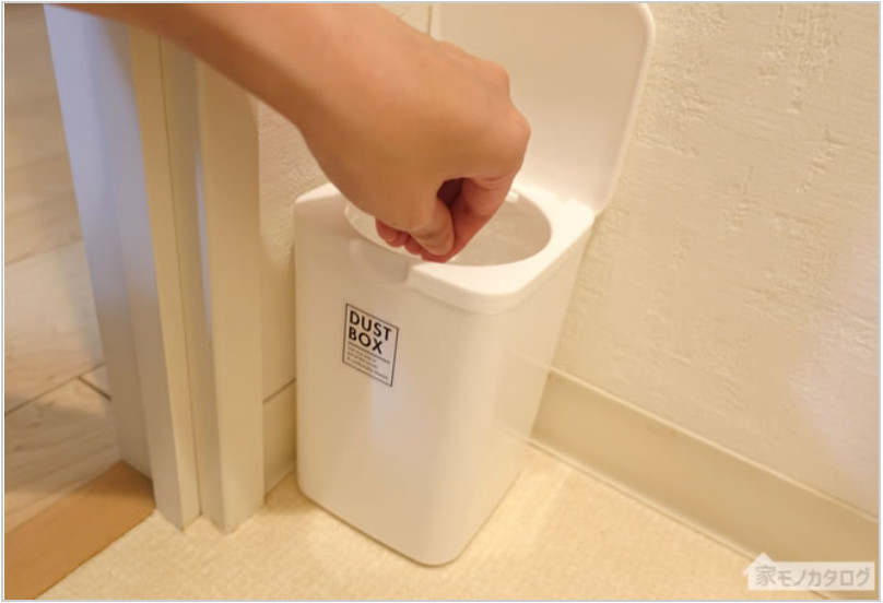 Thùng rác nhựa mini Yamada Dust Box + 01 Bộ chổi & xẻng hót rác Mini Echo Metal - Hàng nội địa Nhật Bản