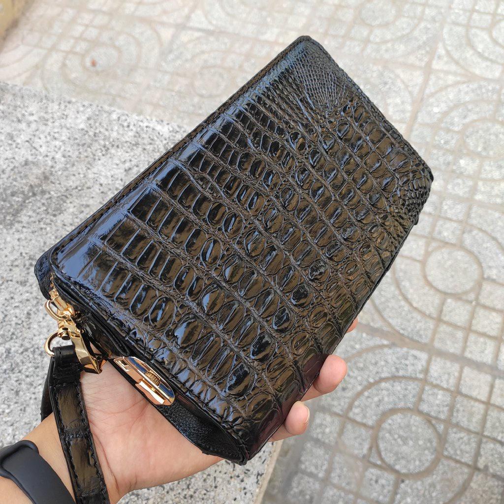 Clutch cầm tay gai lưng cá sấu rất đẹp