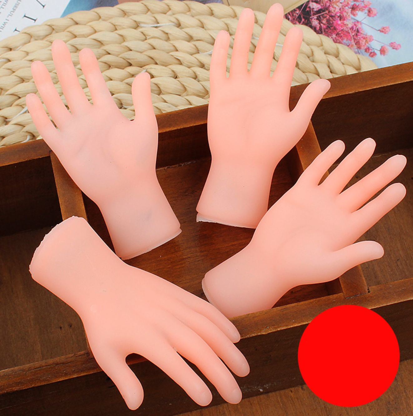 Mô hình bàn tay mini siêu độc đáo - mô hình trưng bày, giải trí, mát xa cho thú cưng
