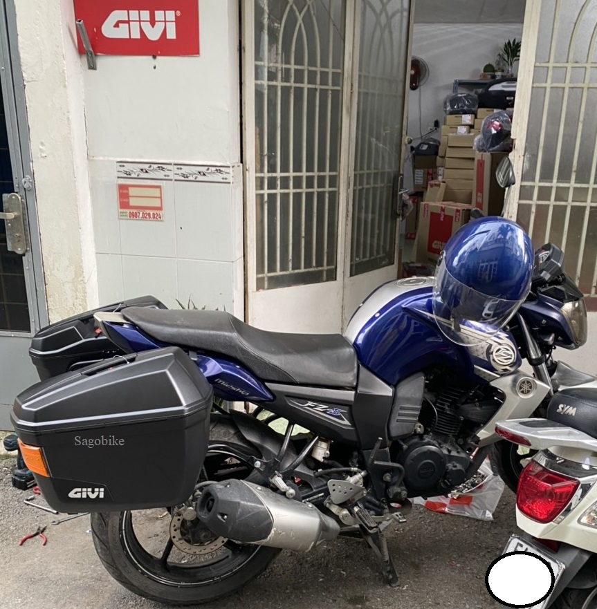 Thùng hông FZS, thùng hông givi E22NS_OR và baga hông lắp cho xe FZ S