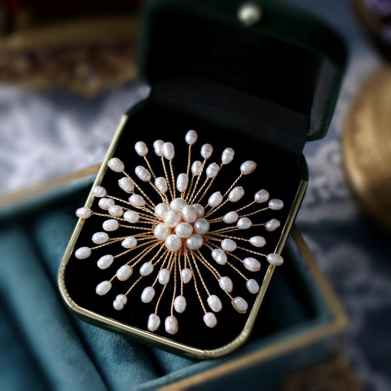 Trâm Cài Áo Đính Ngọc Trai Tự Nhiên Sang Trọng