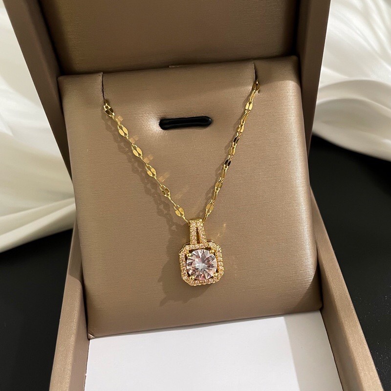 Dây chuyền titan nữ không đen D99