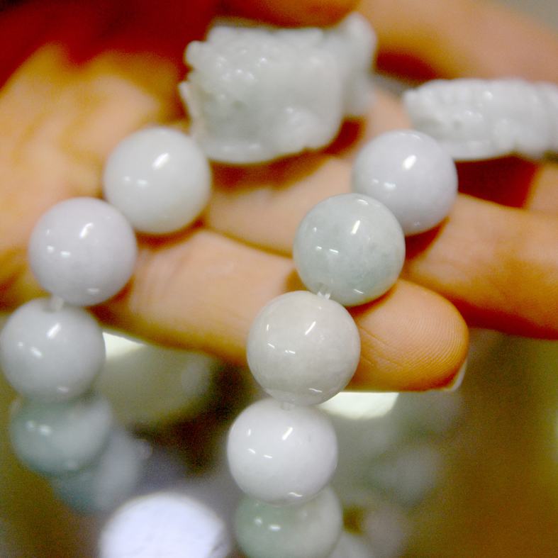 Vòng tay chuỗi đá mã não trắng tỳ hưu