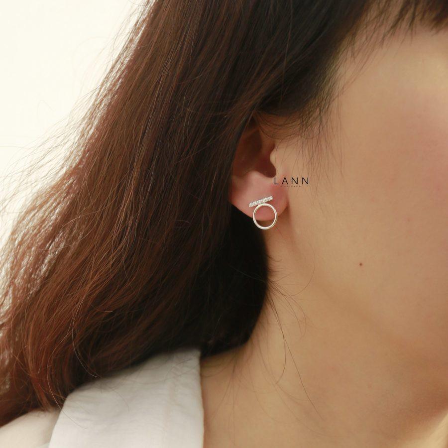 Khuyên đường tròn nối thanh ngang đá S925 LANN