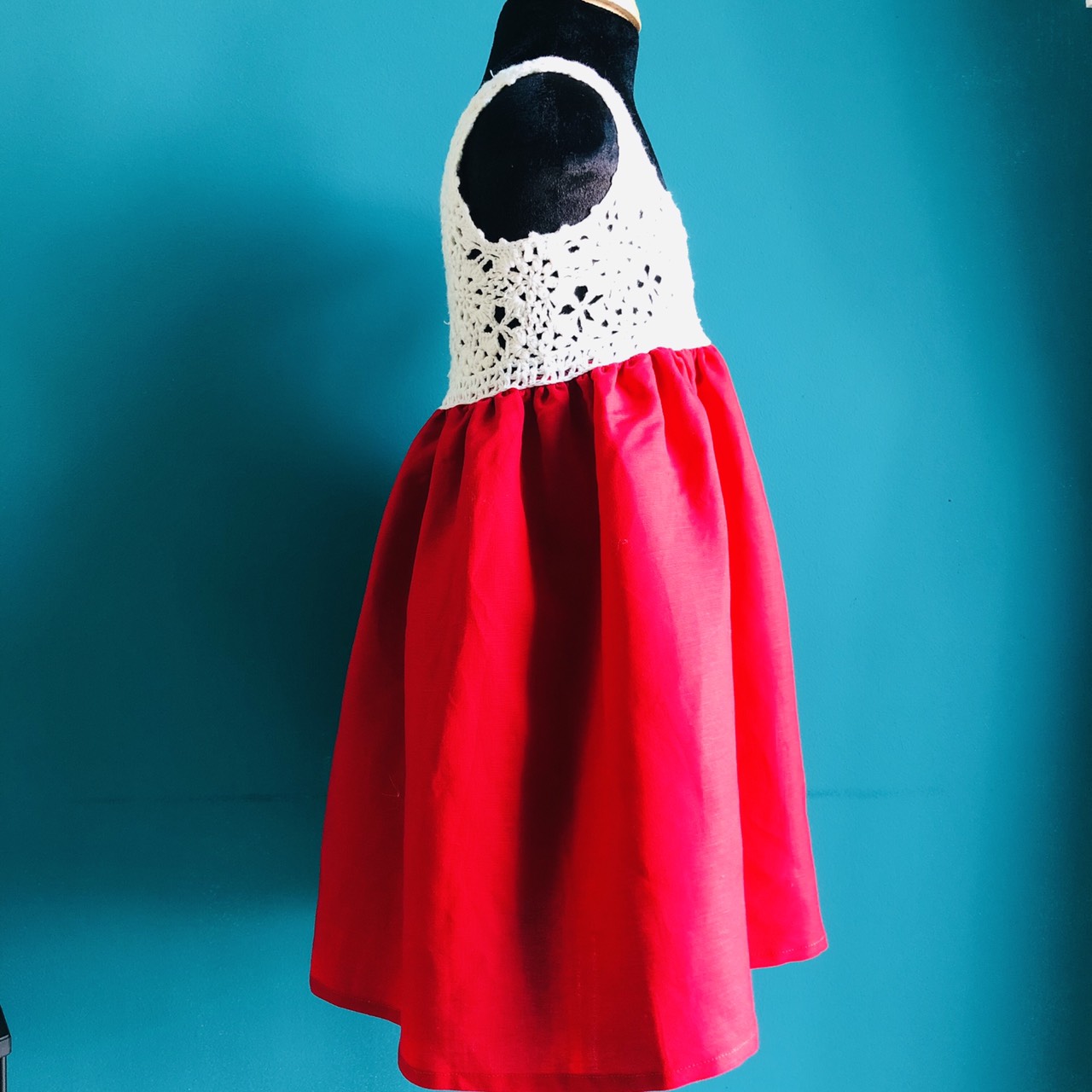 Đầm phối len handmade cho bé gái