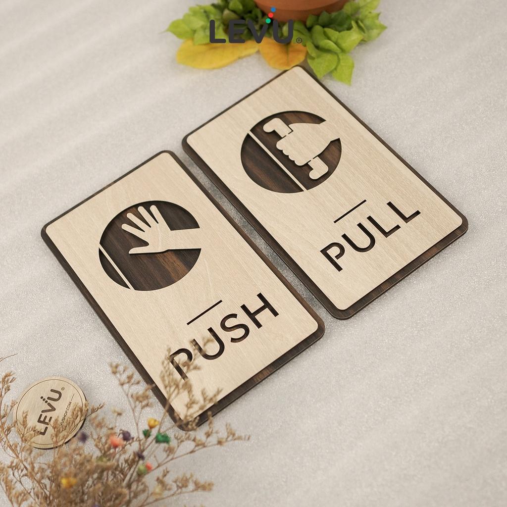 Bộ 2 bảng gỗ Pull Push dán cửa ra vào trang trí hiện đại LEVU TP13