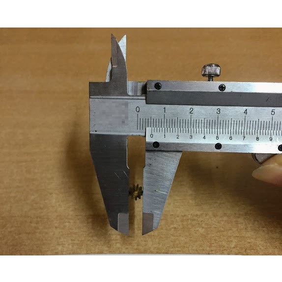 Bánh răng đồng 9 răng lỗ trục 2mm dùng để nối trục động cơ