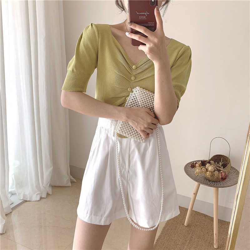 Áo len nhún ngực có khuy