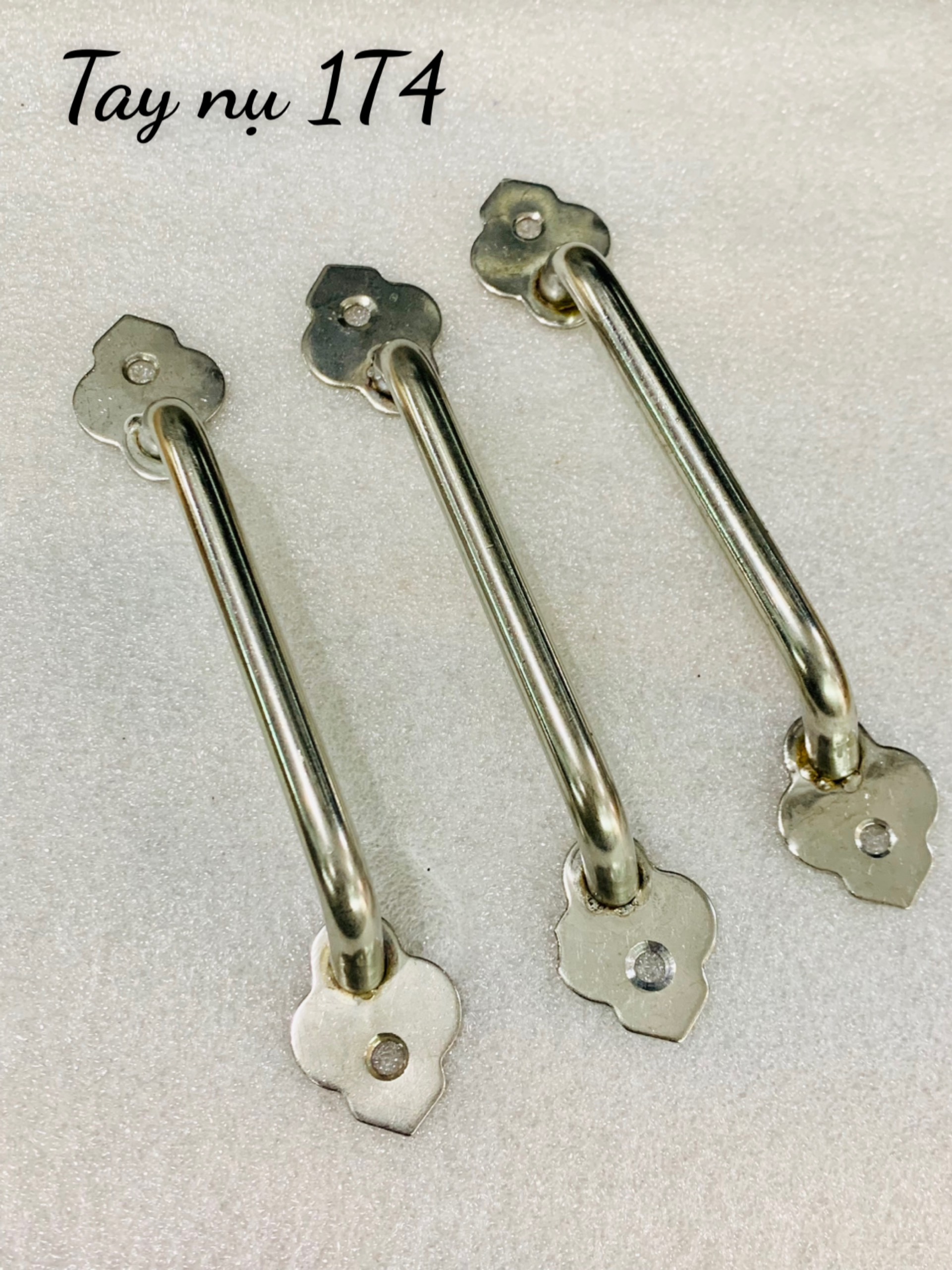 Tay tủ nụ inox đặc dài 15cm