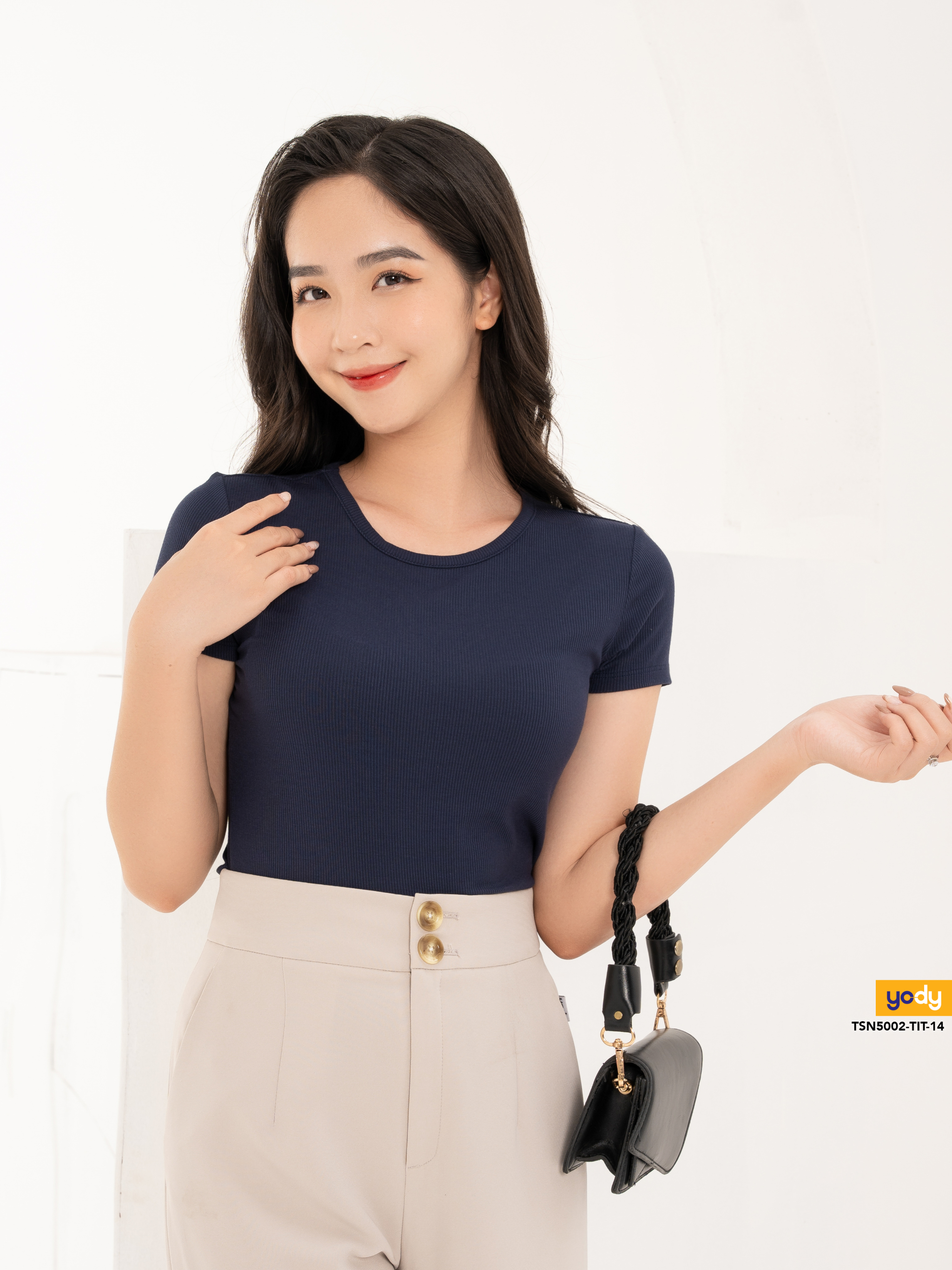 Áo thun nữ YODY cổ tròn borip dáng ôm basic mềm mại TSN5002