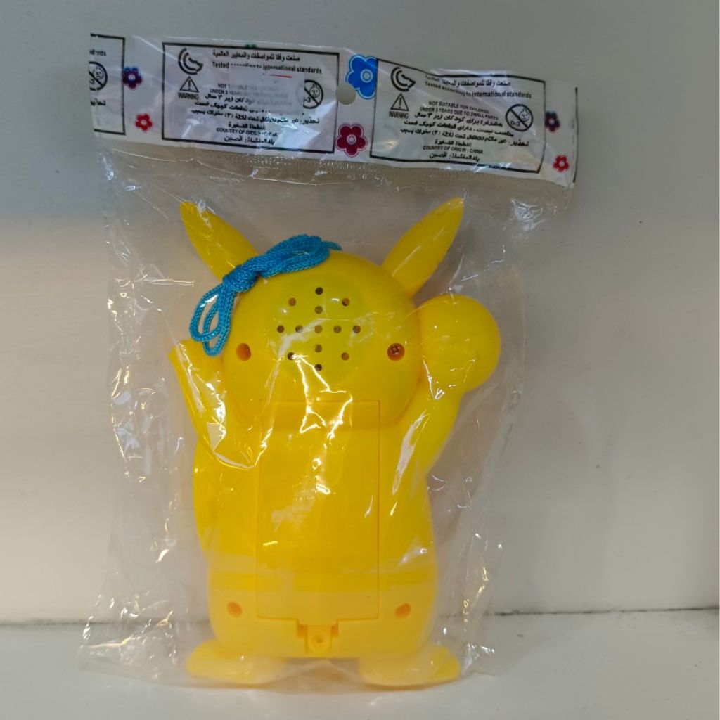 Điện thoại đồ chơi pikachu cầm tay, dùng pin có nhạc và dây đeo cực dễ thương cho bé