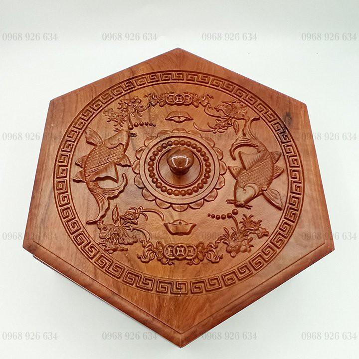 Khay đựng bánh kẹo ngày Tết bằng gỗHộp đựng bánh kẹo Tết bằng gỗ hương cao cấp, trạm song ngư, hình lục giác