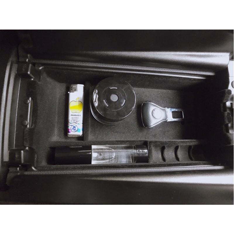Hộc chia ngăn đựng đồ cho xe Mercedes Benz C E GLC A CLA GLA-Class