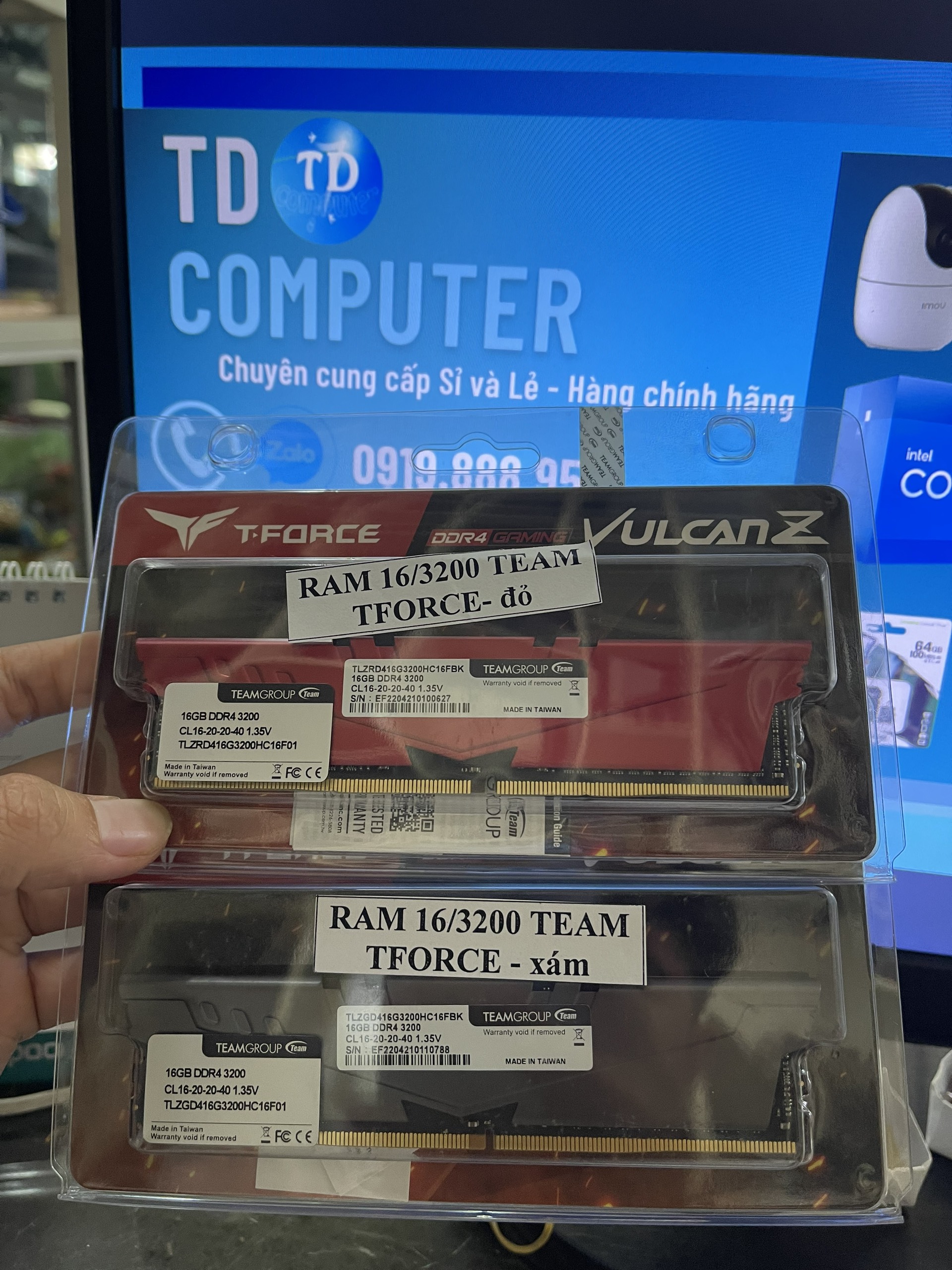 Ram Team T-Force Vulcan Z  [GRAY/ RED] 16GB - 3200MHz DDR4 Tản dày -  Hàng chính hãng Viễn Sơn phân phối