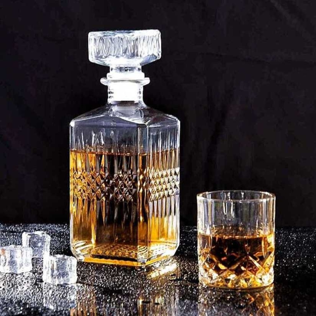 Chai Thủy Tinh Đựng Rượu 1 Lít – Chai Đựng Rượu Thủy Tinh – Bình Đựng Rượu chưng bàn ăn sang trọng